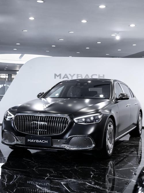 成都208岚图汽车的售后服务让用户无忧出行，迈巴赫未来的豪华车趋势